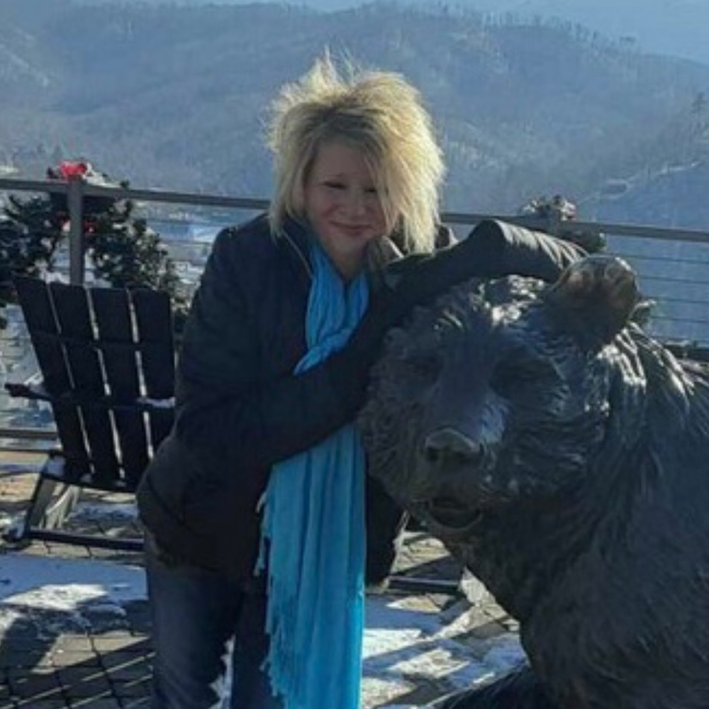 Meet your Posher, Lajeana